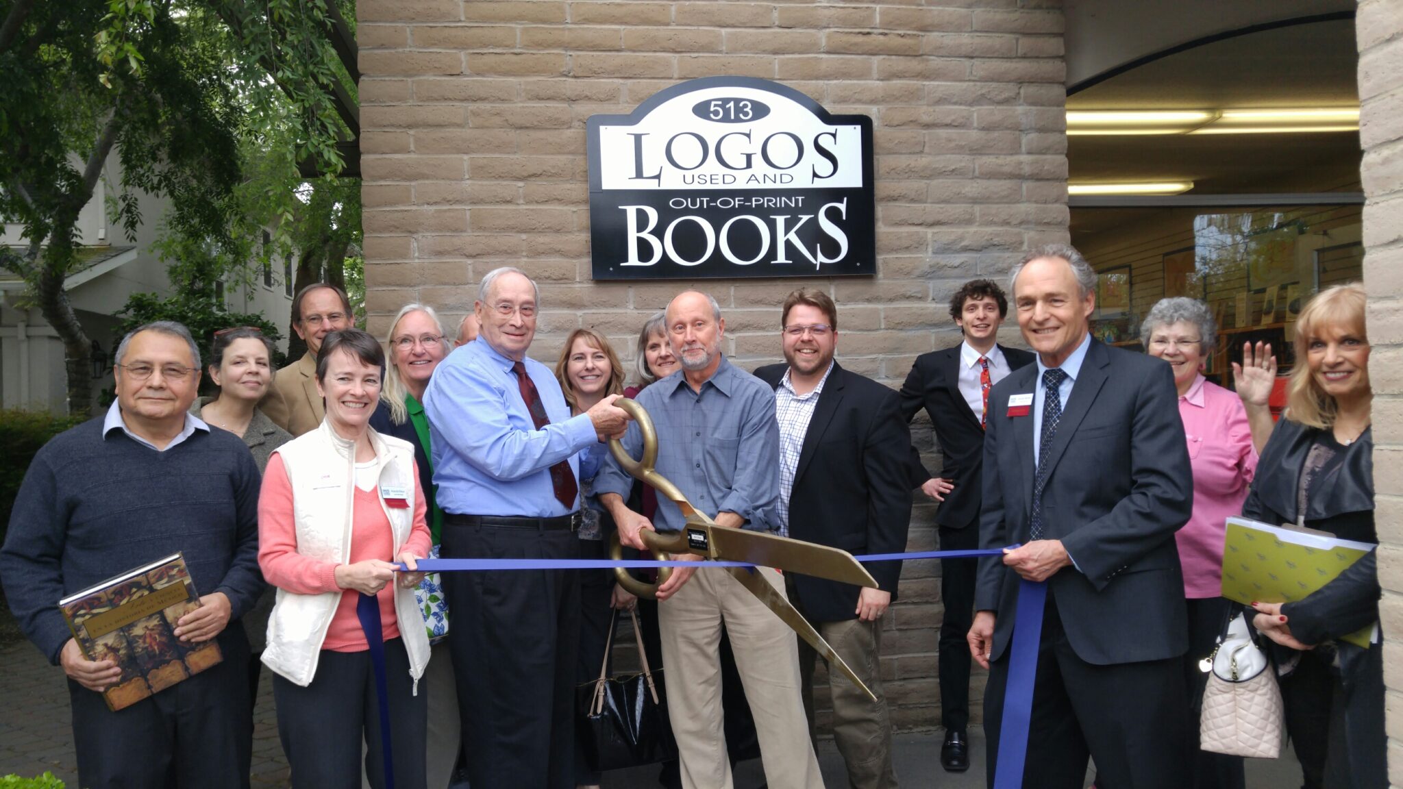 Logos History Friends of the Davis Public Library
